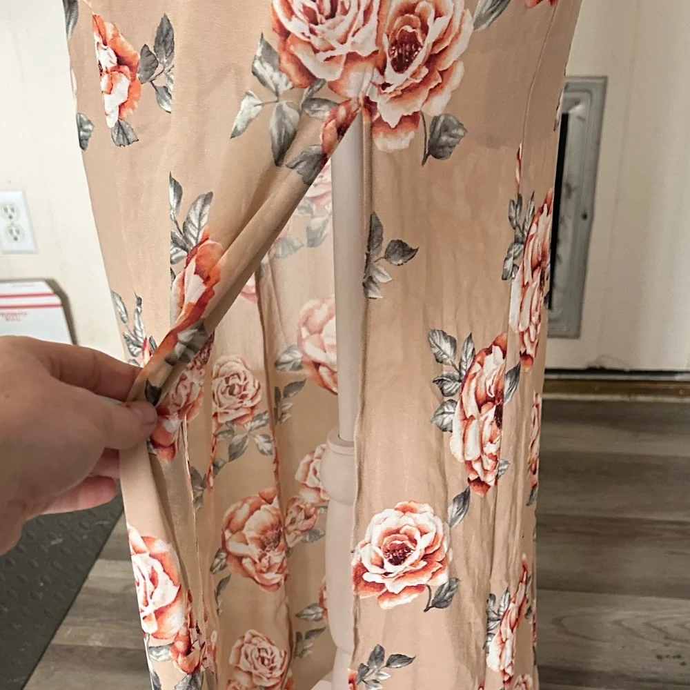 Forever 21 Floral Nude Maxi Neutral Slit Dress Long Cut Out Ruffle Off Shoulder - Picture 3 of 9